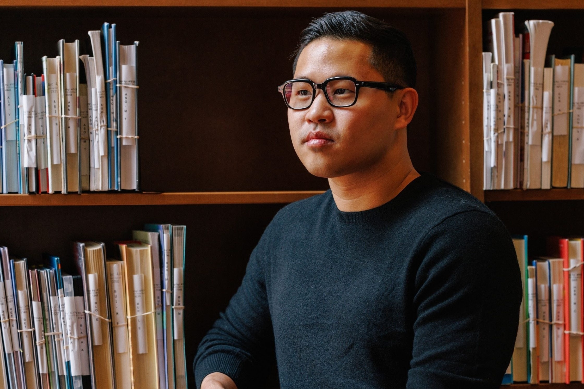 Chang trai 29 tuoi kiem trieu USD nho dua con ty phu vao Harvard hinh anh