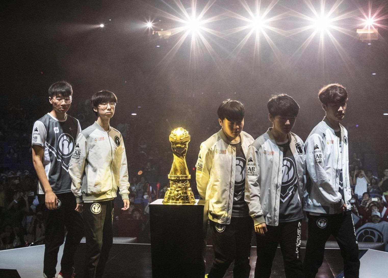 Tam biet Invictus Gaming, chien thang cua Team Liquid qua xung dang hinh anh