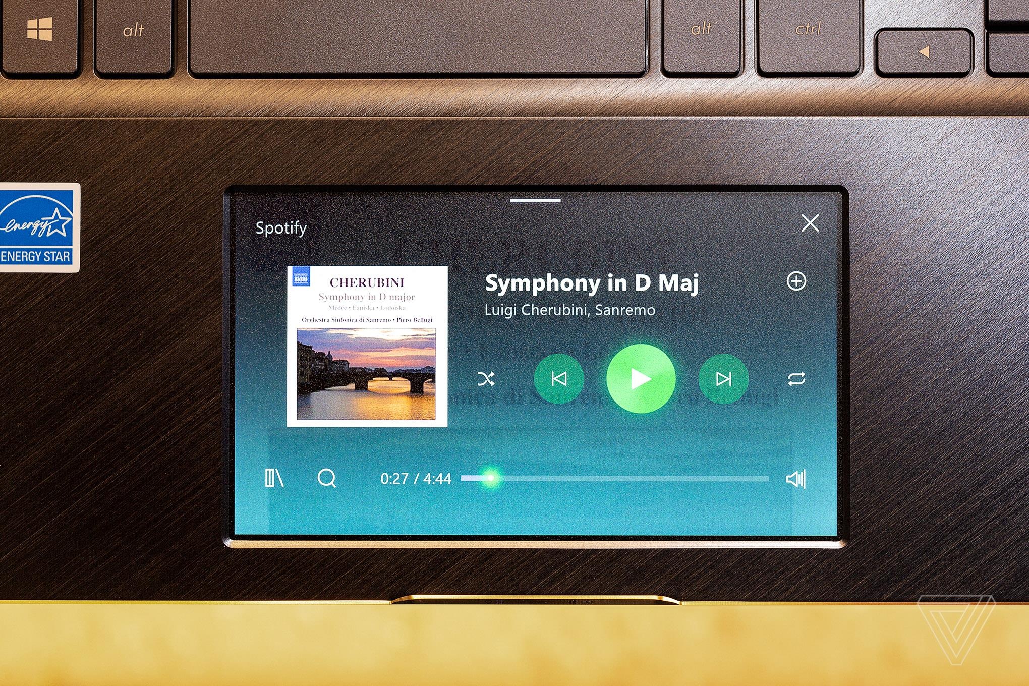 Laptop man hinh kep anh 11