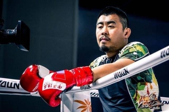 Cuoc song cua cong dan hang D Tu Hieu Dong tai Trung Quoc hinh anh