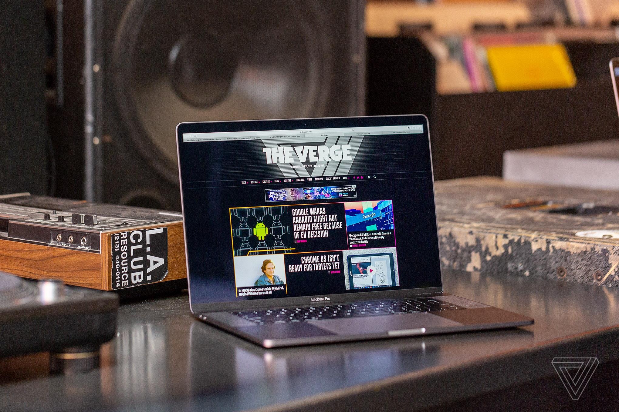 tien mua mac pro mua duoc nhung gi gi anh 4