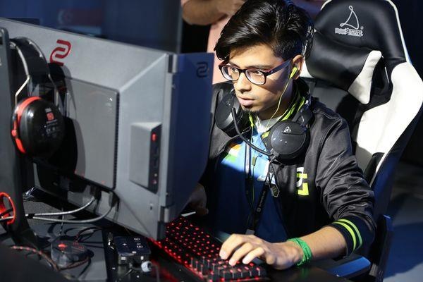 van nan hack cheat game online anh 2