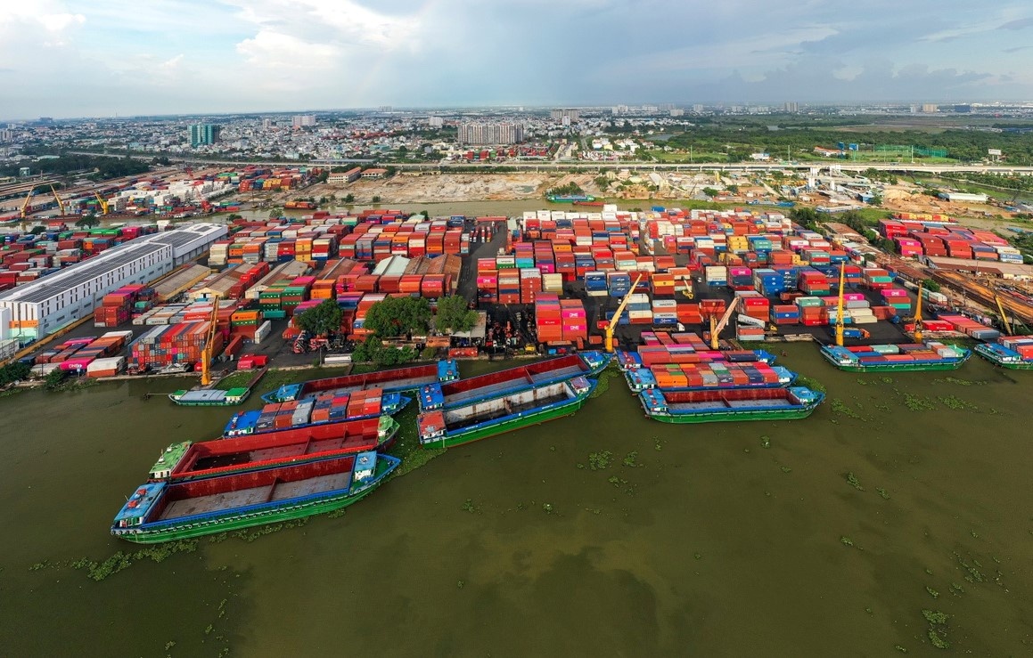 VEPR du bao GDP Viet Nam nam 2021 tang it nhat 6% hinh anh