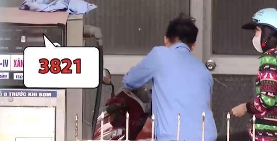 Ke rut ruot tu cay xang hinh anh