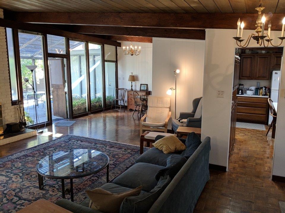 Tham quan noi Mark Zuckerberg da ‘nghi ra’ Facebook hinh anh