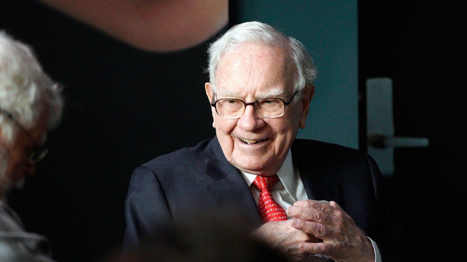 Ty phu Warren Buffett: ‘Thu thuc, toi khong thich hoc dai hoc’ hinh anh