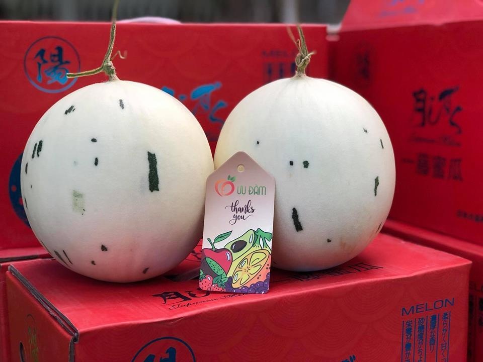 Chi bon tien mua dua Nhat trang muot, thom mui sua hinh anh