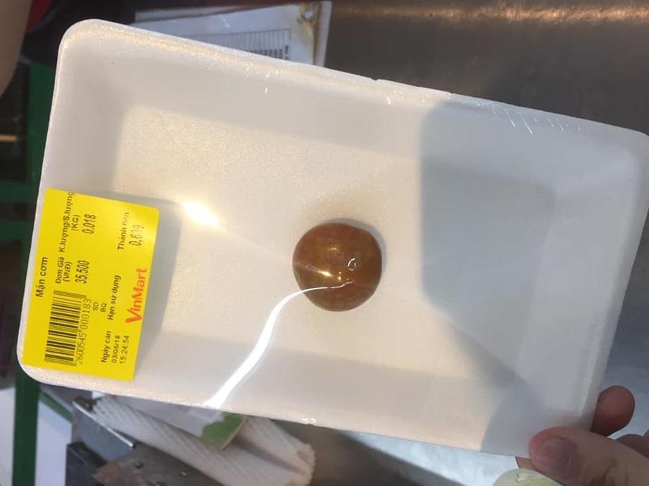 mua 1 qua vai trong sieu thi anh 3