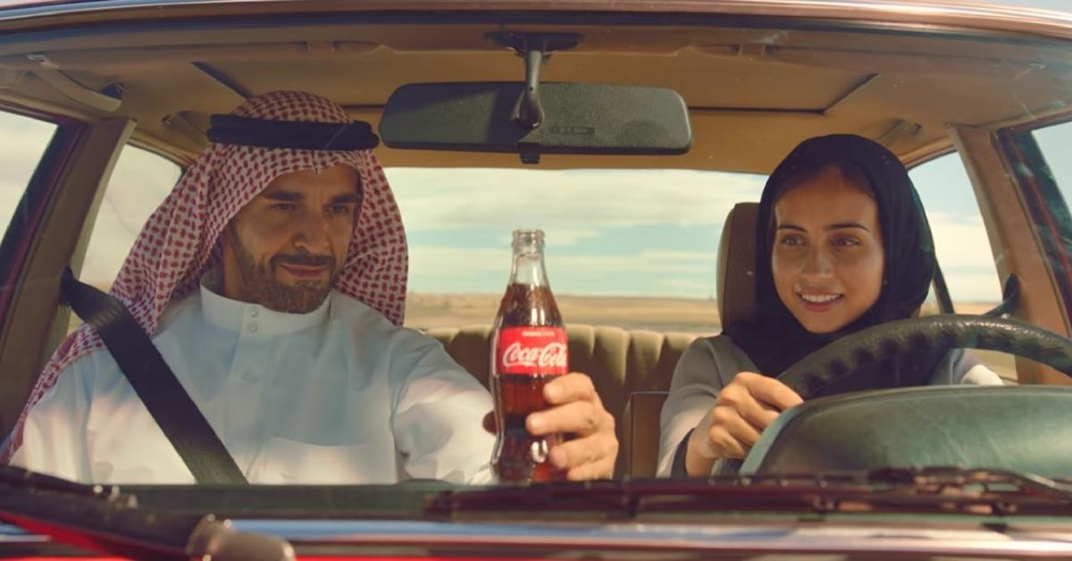 quang cao cua Coca-Cola khong phu hop thuan phong my tuc anh 7