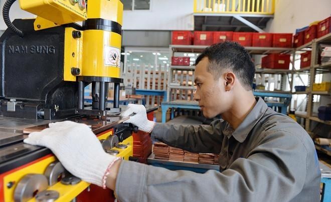 Nang suat lao dong cua Viet Nam dang kem Singapore 14 lan hinh anh