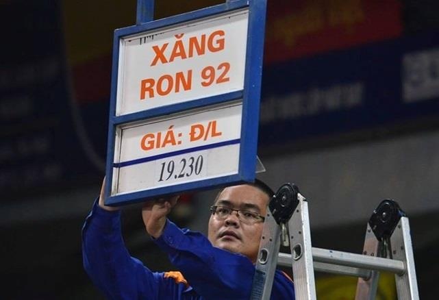 Gia xang co the giam nhe vao ngay mai hinh anh