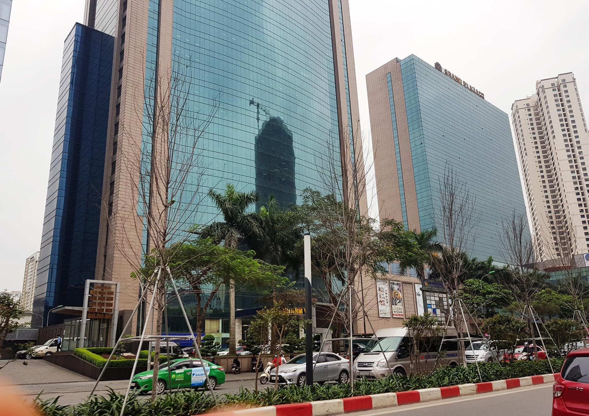 Grand Plaza, Aroma Resort va loat thuong hieu bi 'bao' 1 sao hinh anh