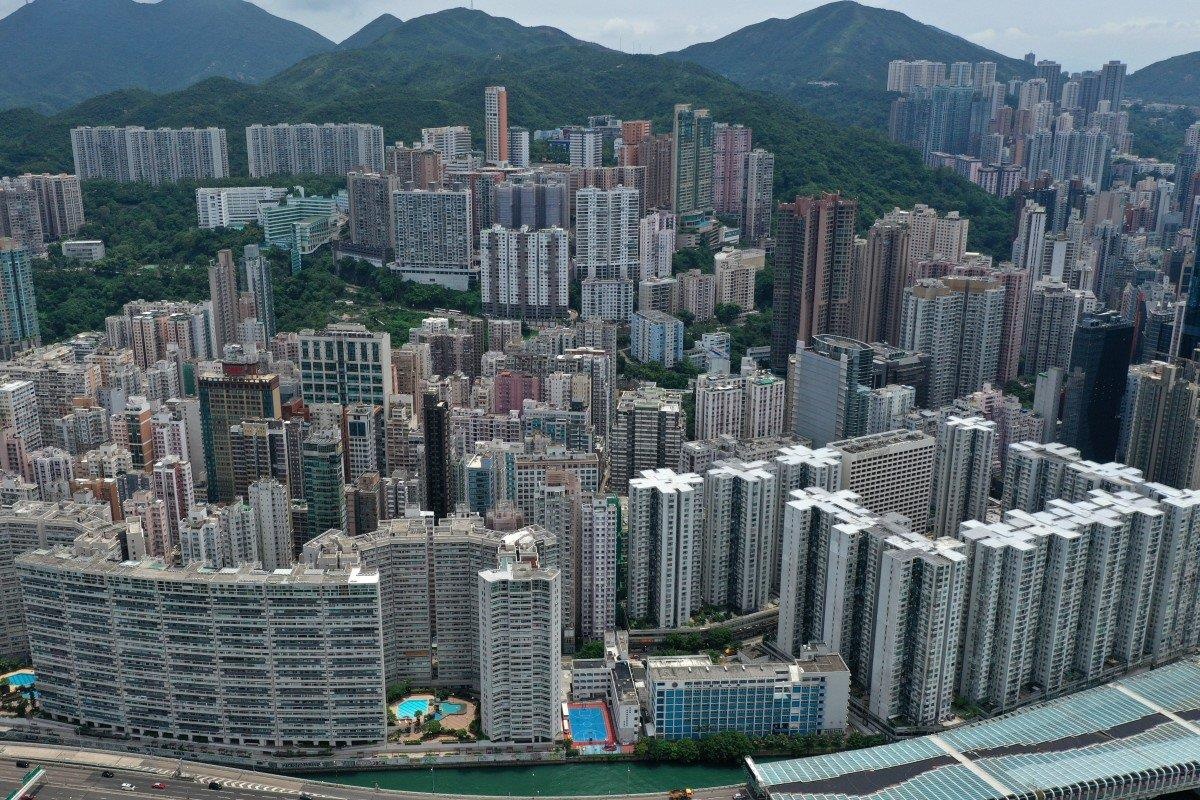 Bat dong san Hong Kong e am, co the mat gia toi 20-30% hinh anh