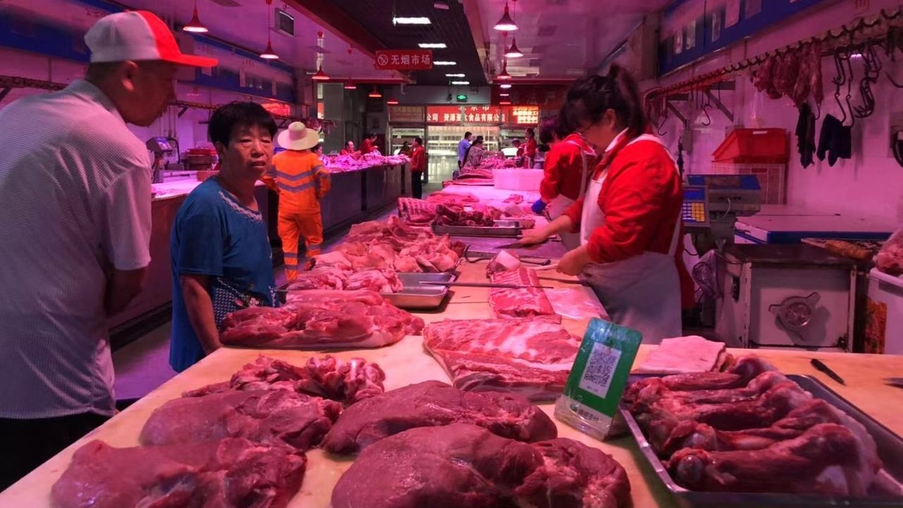 khủng hoảng giá thịt lợn Trung Quốc ảnh 2 khung hoang gia thit lon Trung Quoc anh 2