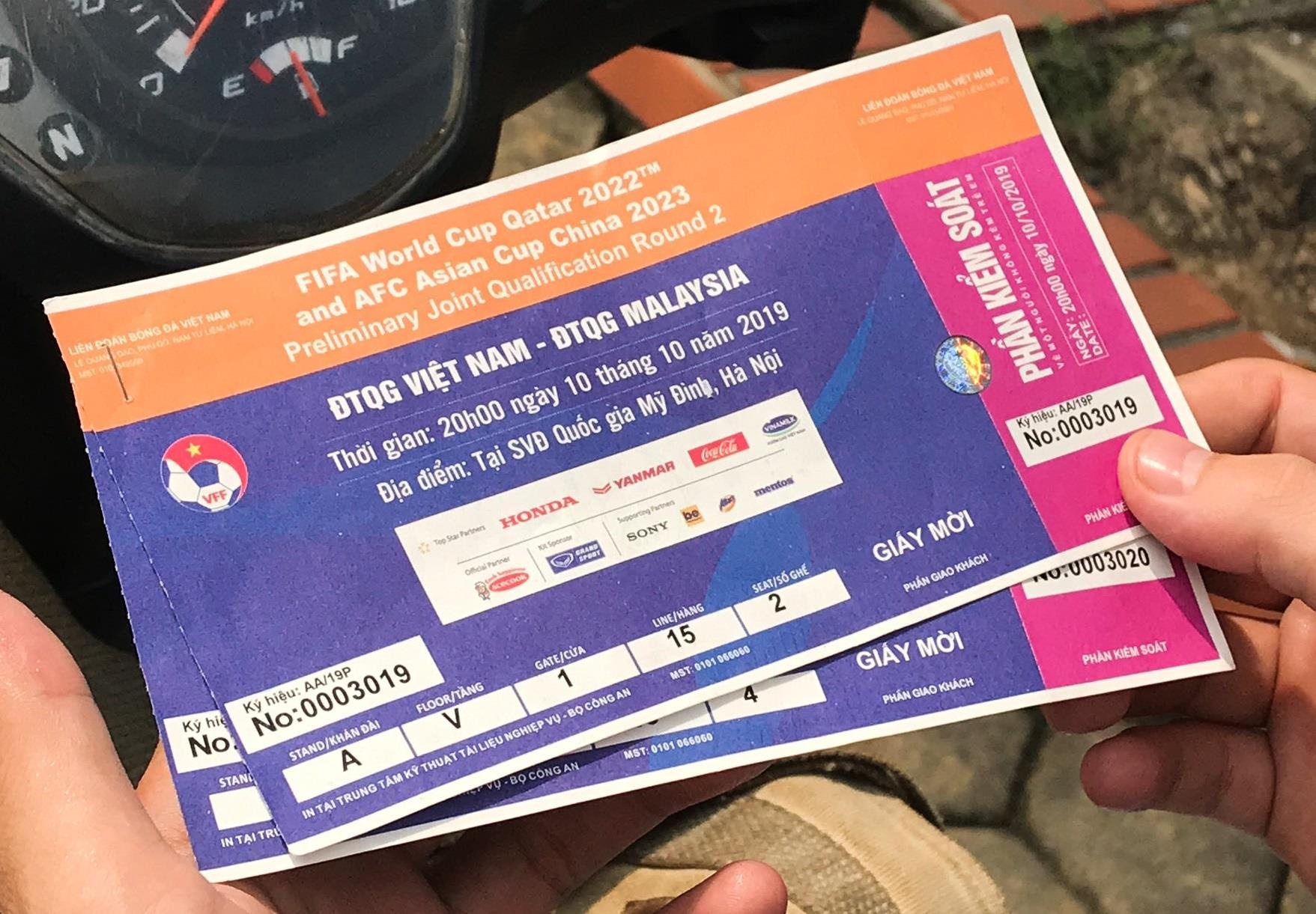 Ve tran Viet Nam - Thai Lan len cho den voi gia tang gap 6 lan hinh anh