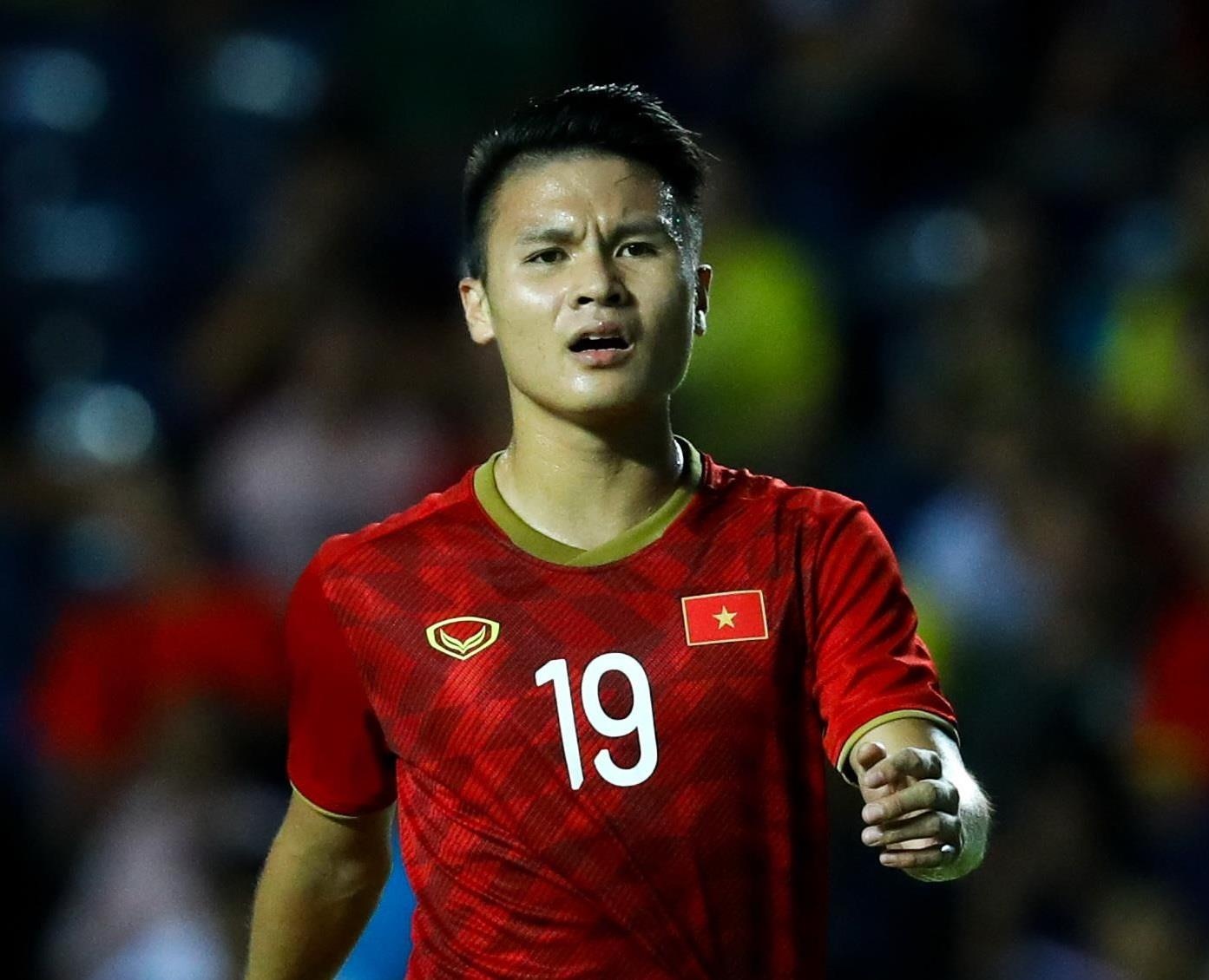 Vi sao ve tran luot ve Viet Nam - Indonesia ban mot tieng khong het? hinh anh