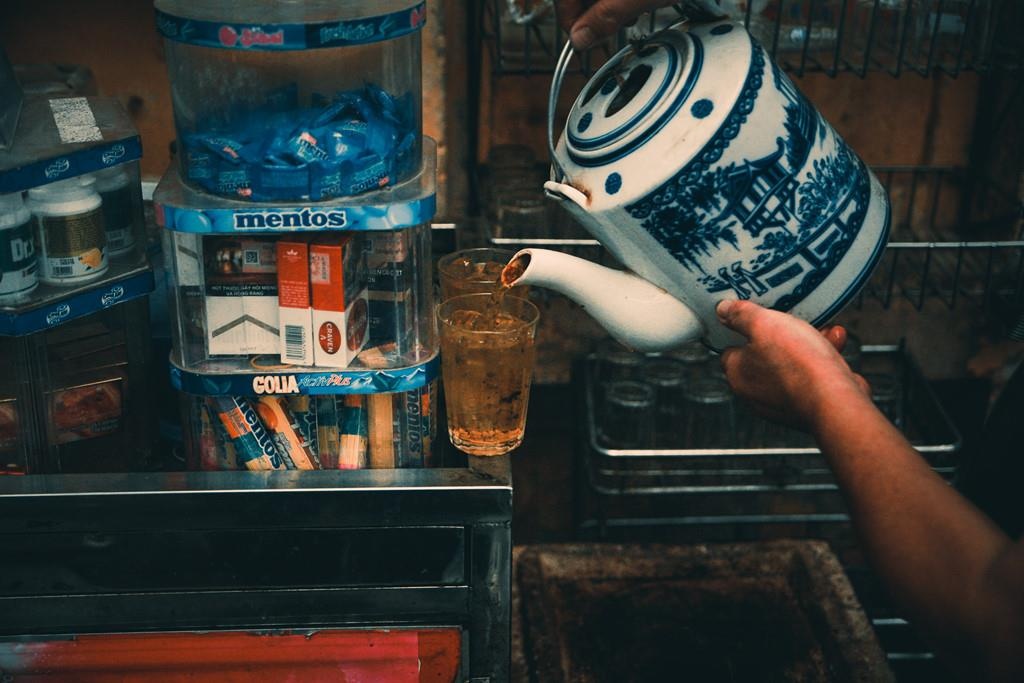 Ban tra da, thuoc la via he co the gop ngan sach hon 39.000 ty moi nam hinh anh