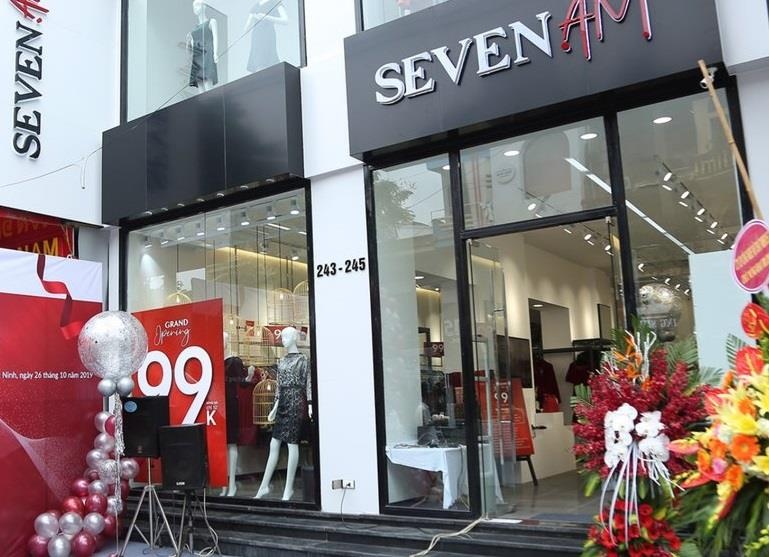 Tam giu hon 9.000 chan vay, bo quan ao cua Seven.Am de dieu tra hinh anh