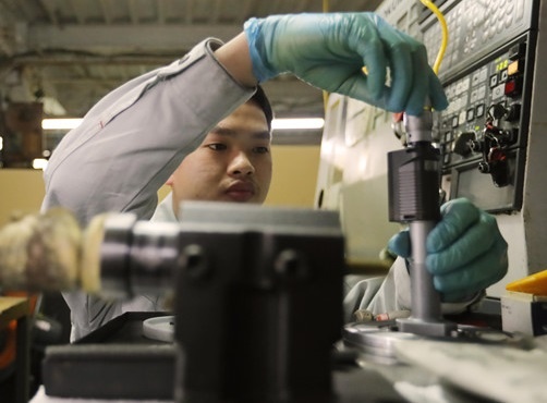 Hai cong ty xuat khau lao dong bi phat tong cong hon 100 trieu dong anh 1