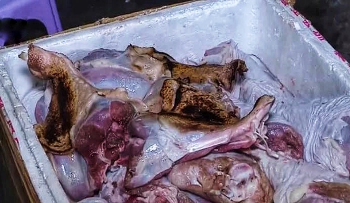 Hon 1 tan dui ga tay hoi thoi suyt duoc ban ra thi truong hinh anh