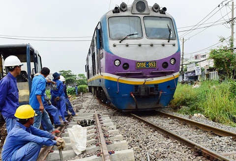 Duong sat bet bat vi hang khong gia re? hinh anh