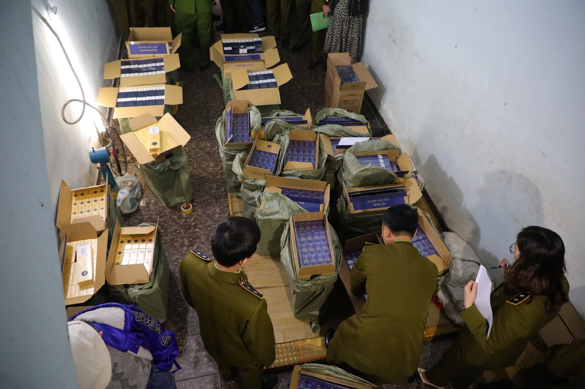 thuoc la lau tai ha noi anh 1