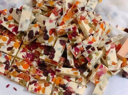 Nau keo hanh phuc dai khach ngay Tet hinh anh