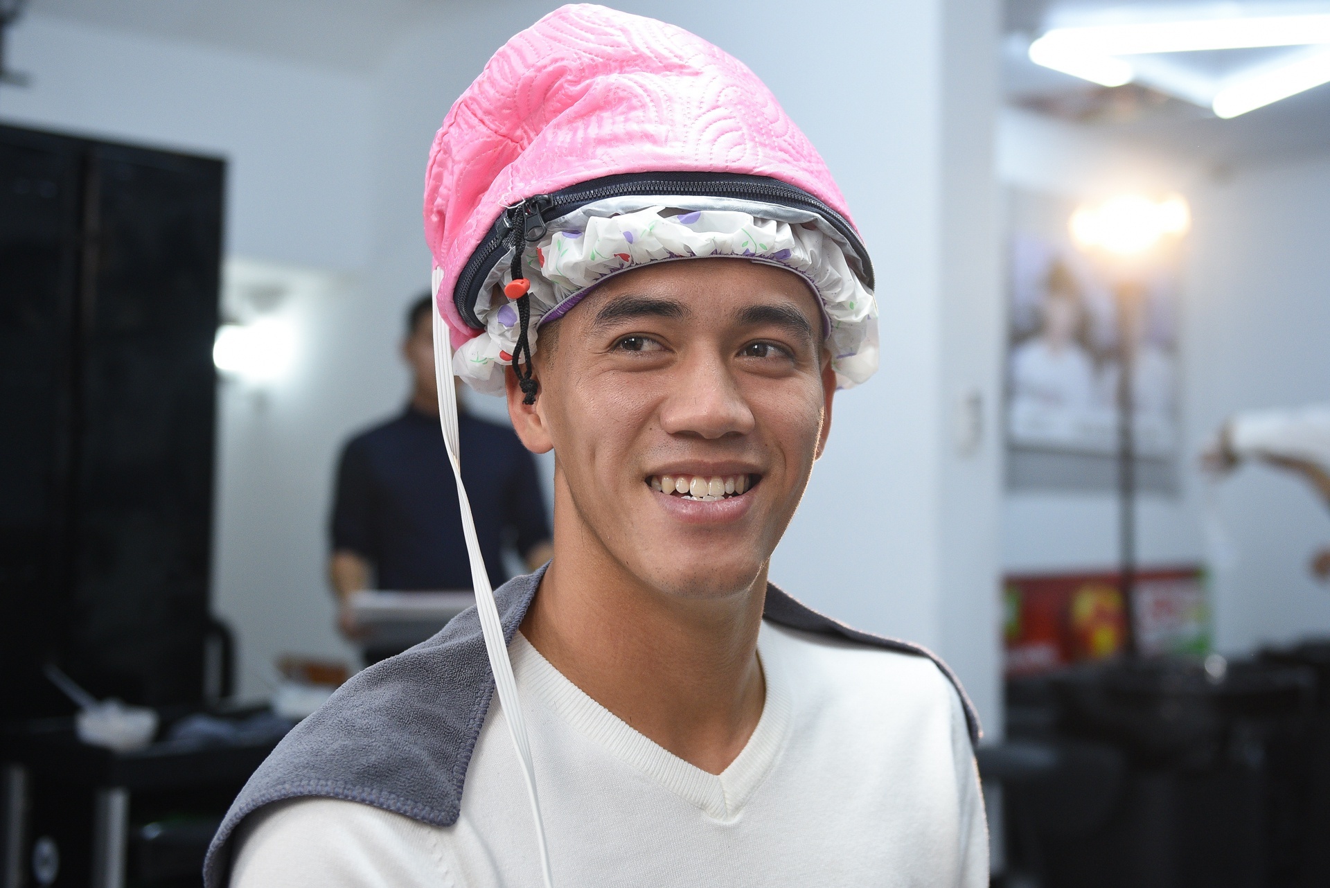 Cat toc, rua xe va nhung dich vu ‘hot bac’ truoc Tet hinh anh