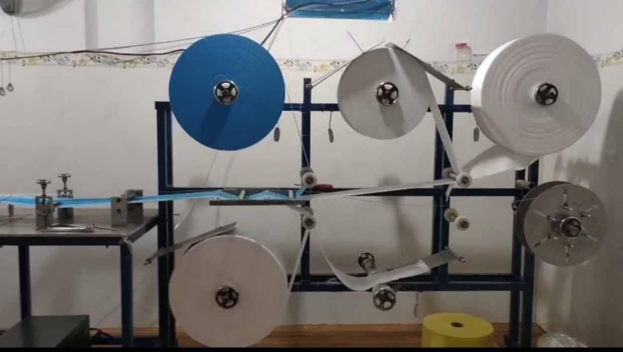 Bat 32.500 chiec khau trang ‘khong phep’ suyt duoc tuon ra thi truong anh 1