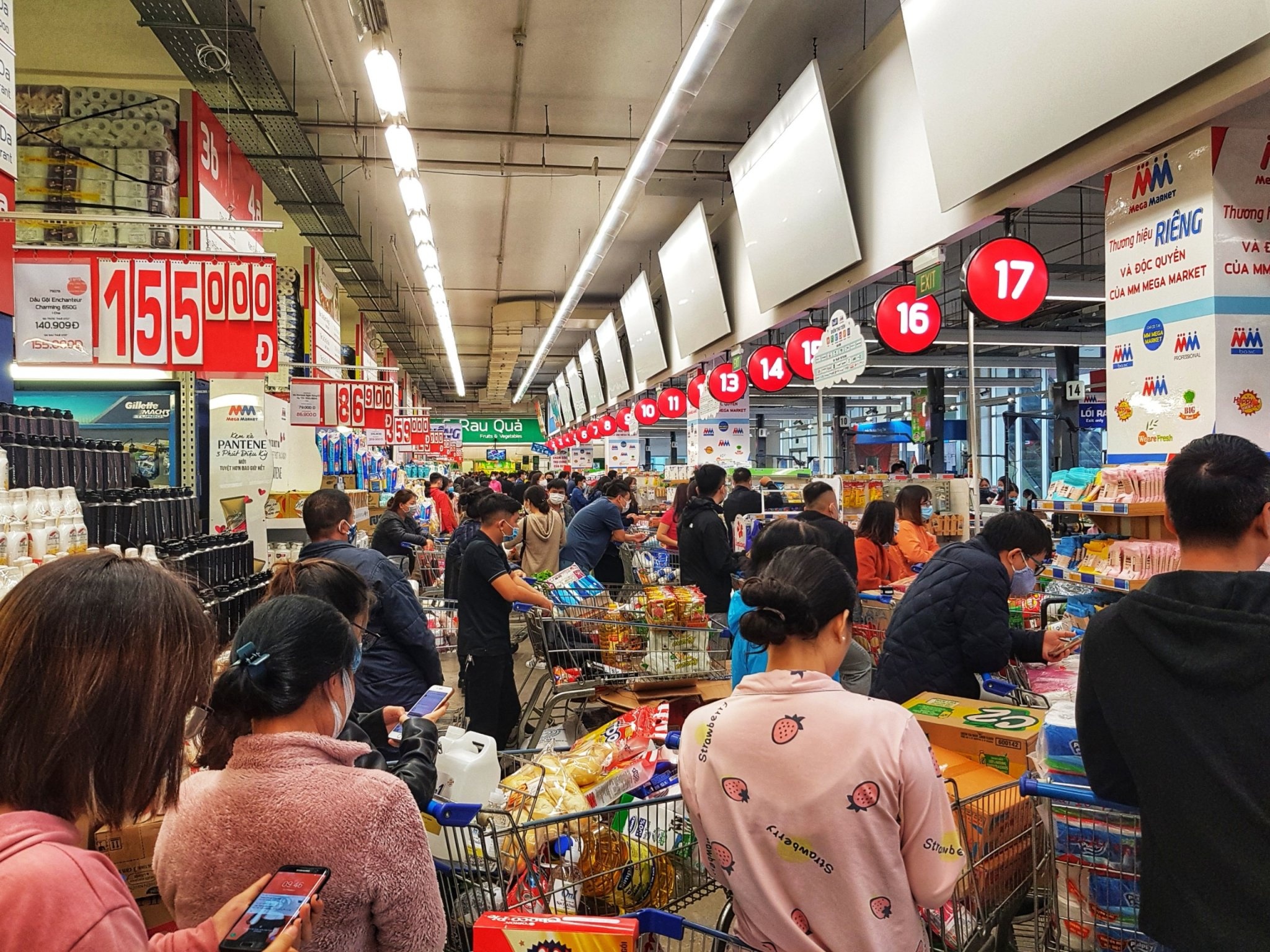 Vinmart,  Big C keu goi khong tinh tru,  cam ket du hang ban anh 2