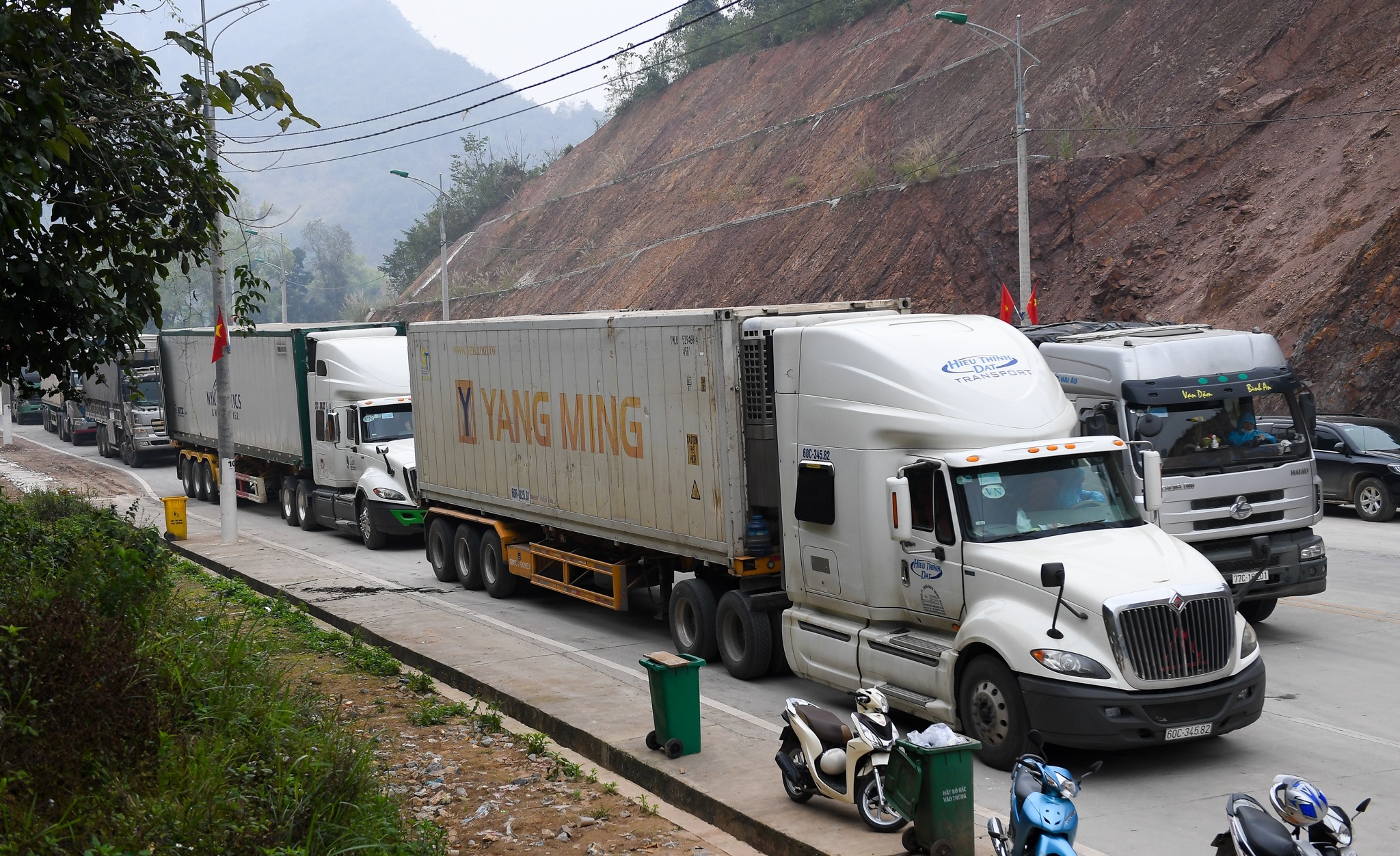 Xuat khau 27.700 xe hang sang Trung Quoc tu khi Covid-19 bung phat anh 1