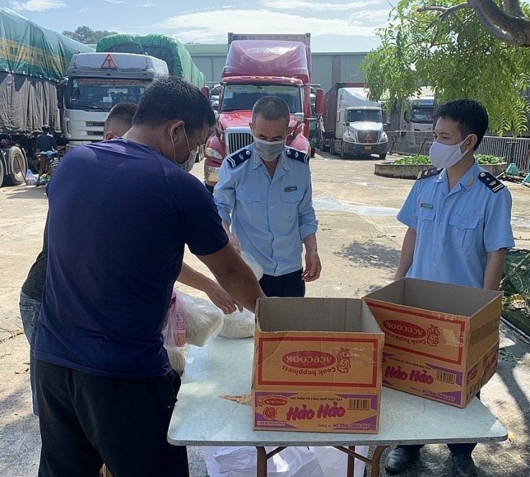 Trung Quoc dung thong quan cua khau Ai Diem - Chi Ma 3 ngay anh 1