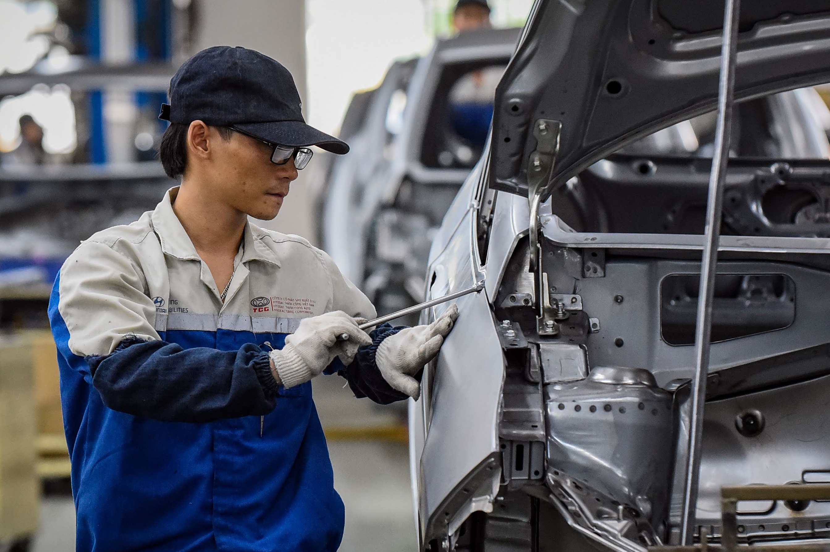 Thi truong oto Viet lao doc hinh anh