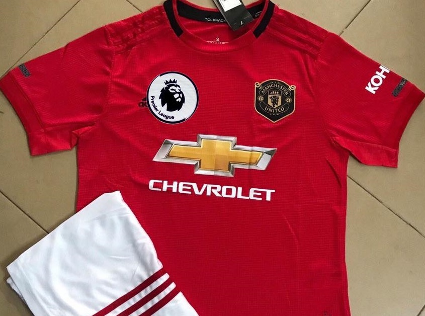 Thu giu ao dau Manchester United nhai cua aobongda.net hinh anh