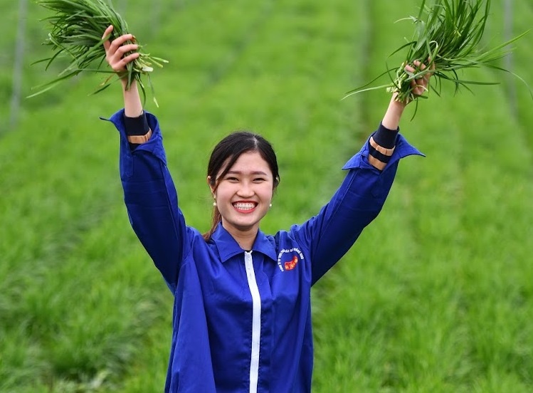 Hang nghin doanh nghiep tro lai hoat dong sau gian cach xa hoi hinh anh