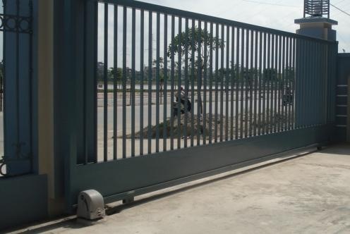 Khuyen khich xay cong truong day ngang sau vu sap o Lao Cai hinh anh