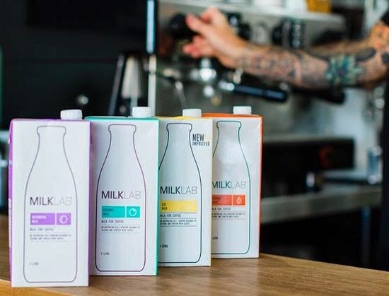 Thu hoi sua hanh nhan Milk Lab 1L do nghi nhiem khuan anh 1