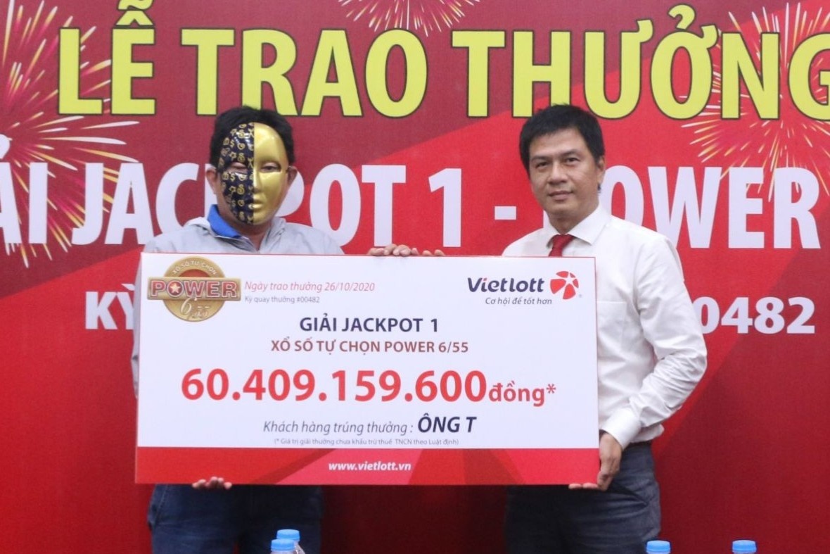 Nguoi dan ong o Vinh Long trung Vietlott hon 60 ty hinh anh