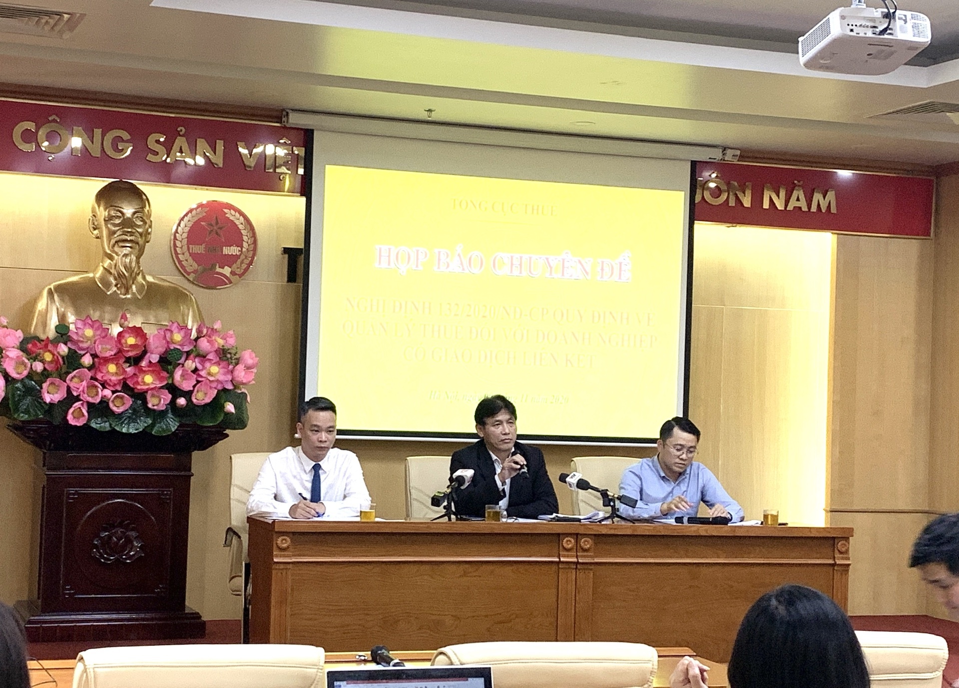 Chinh sach han che doanh nghiep von mong vay qua muc anh 1