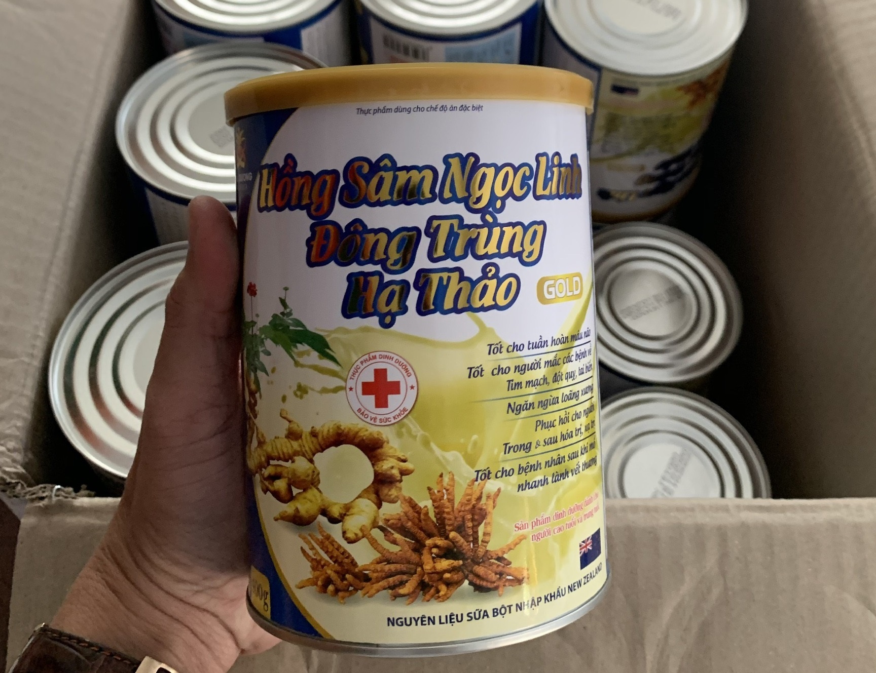 Bat lo thuc pham chuc nang duoc gioi thieu cho cac cu gia tai hoi thao hinh anh