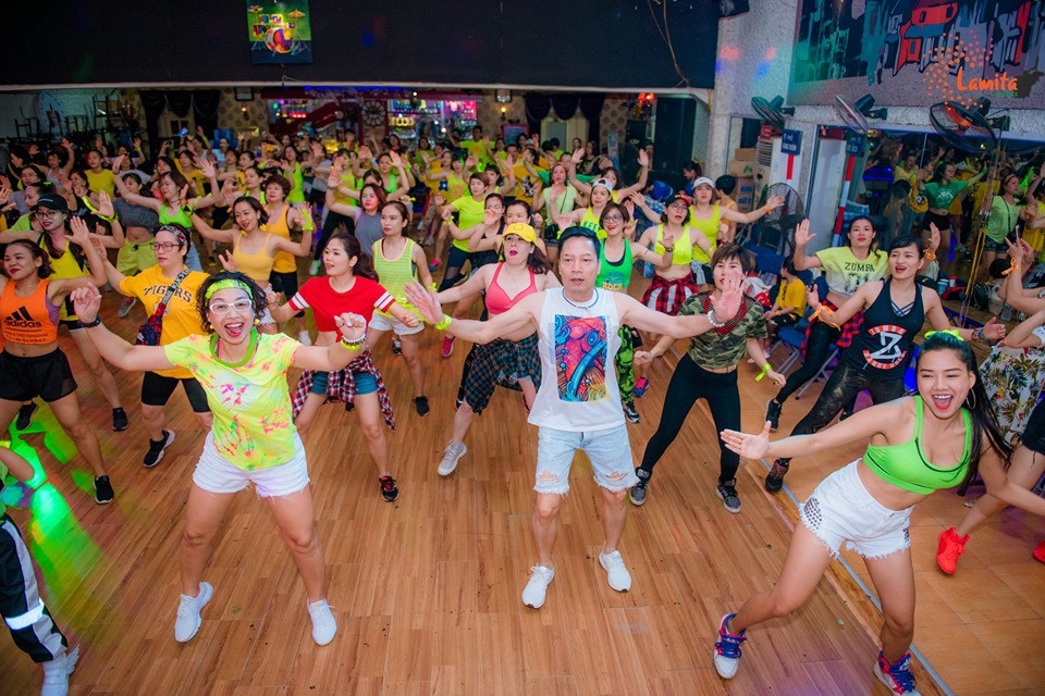 Lamita bi to sap dong cua van giuc hoc vien nop tien hinh anh