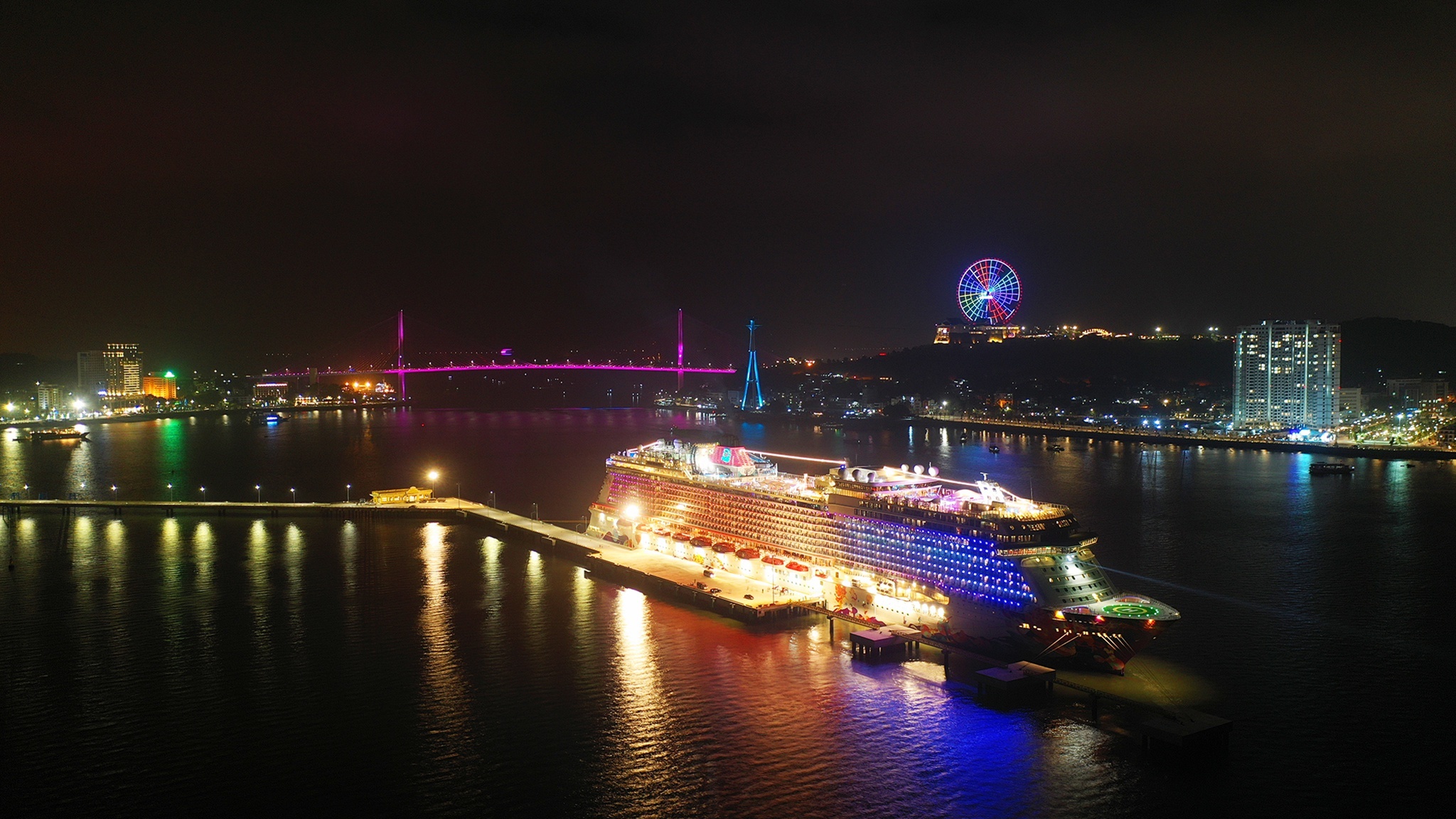 Chu tich Quang Ninh ly giai vi sao tinh nay dan dau chi so PCI? anh 1