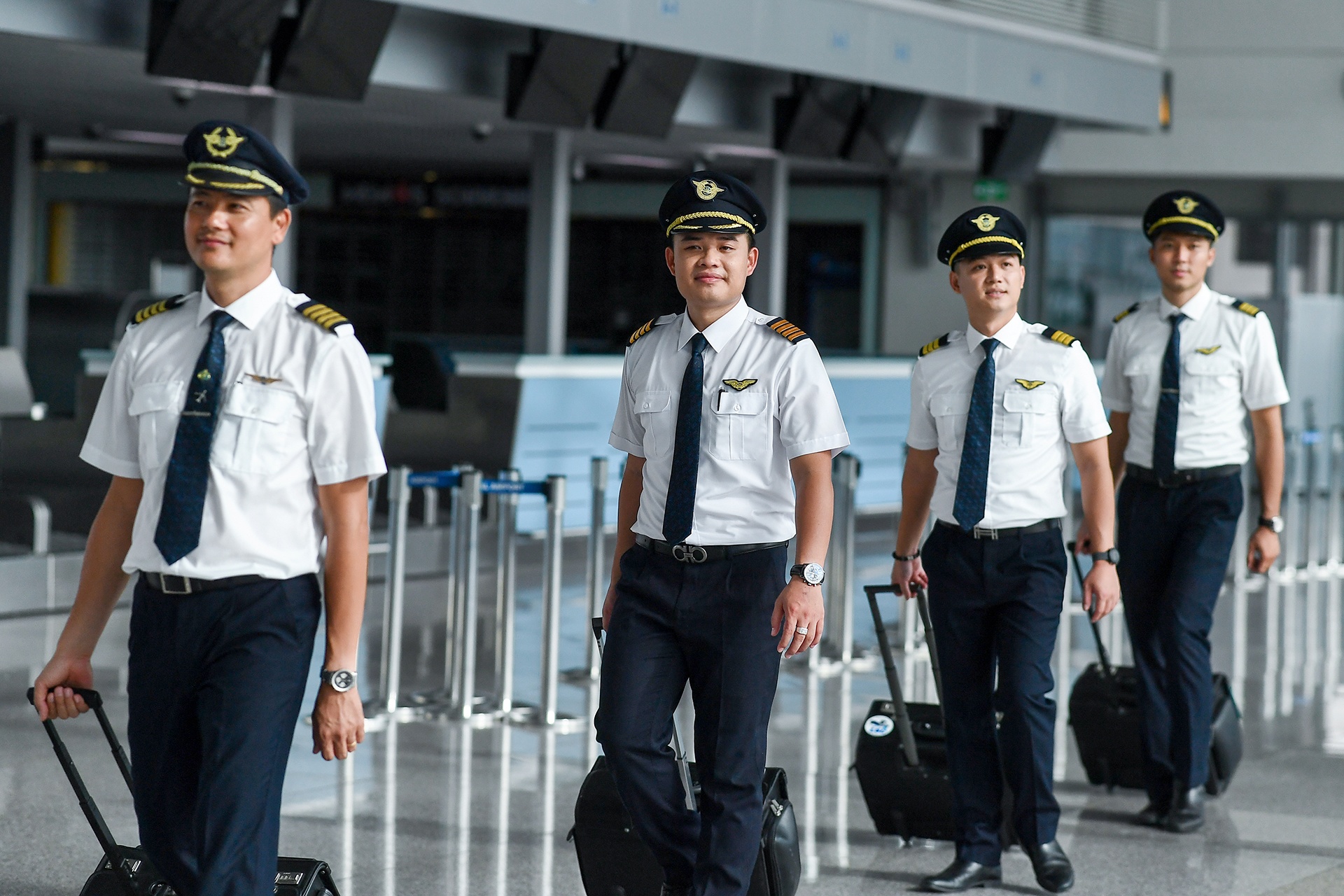 Truoc dien thoai,  TV,  Vingroup tung buong nhung mang nao? anh 2