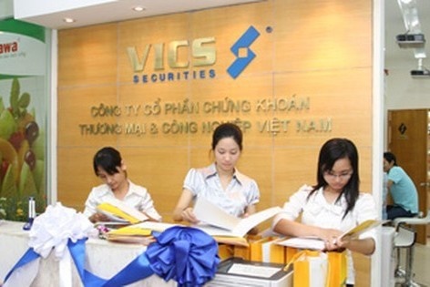 Mot cong ty chung khoan bi chu no yeu cau pha san hinh anh