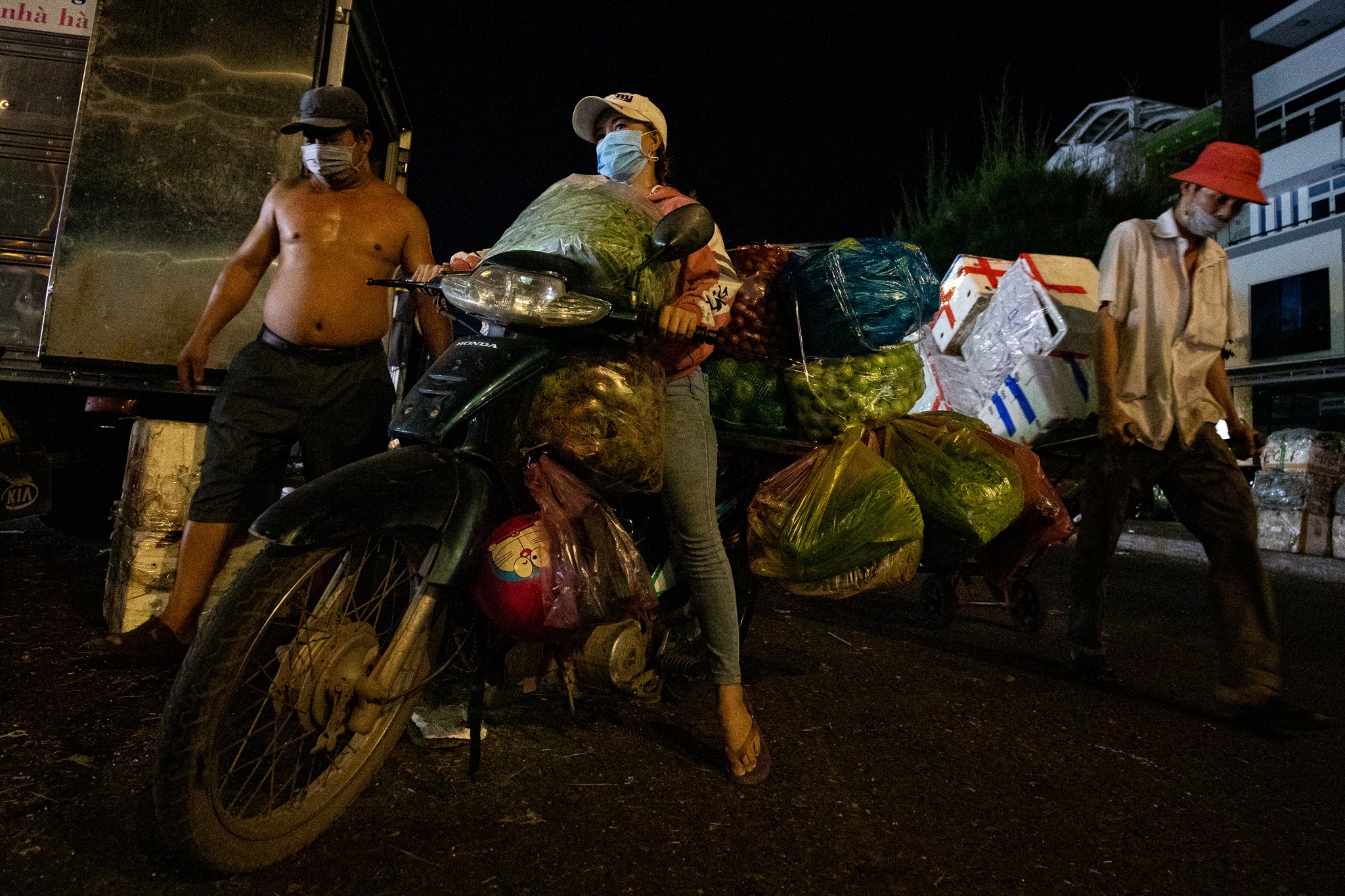 Bo NNPTNT: Danh gia san xuat nong san de dam bao cung ung luong thuc anh 1