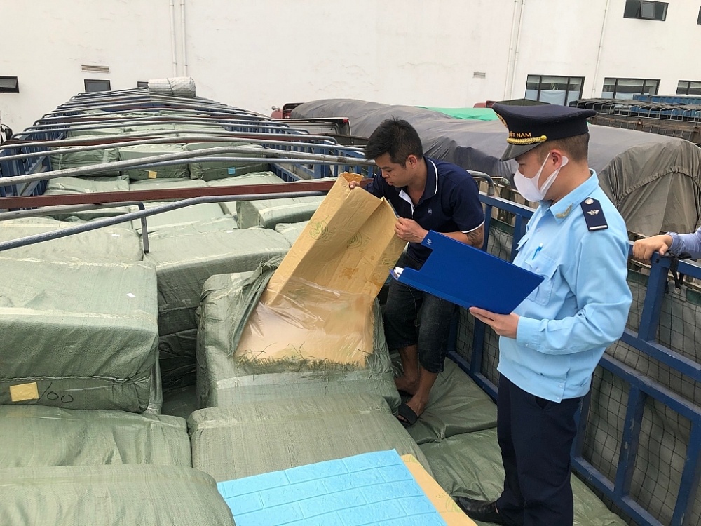 Them 4 doanh nghiep no thue o Lang Son bi dung lam thu tuc hai quan anh 1