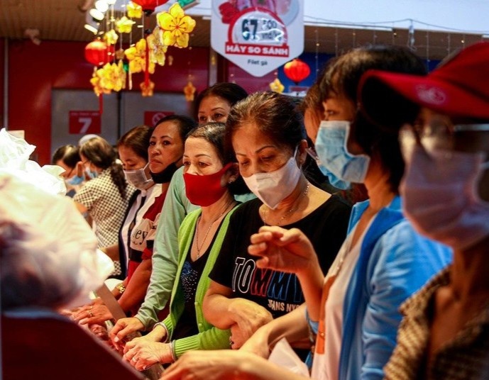 Sieu thi o Ha Noi lo chuan bi hang Tet truoc 3 thang hinh anh