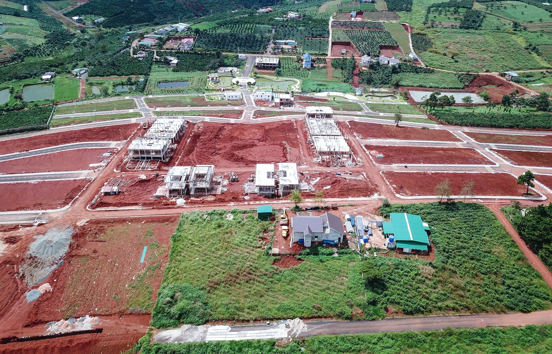 Bo Xay dung vao cuoc vu phan lo,  ban nen o vung che Lam Dong anh 1