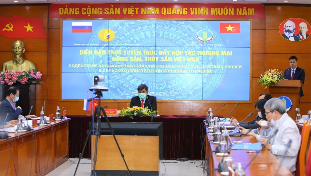 Viet Nam muon xuat khau thuc an cho cho meo sang Nga anh 1