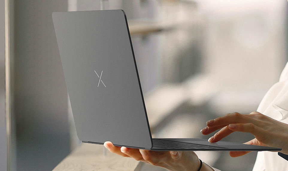 Y tuong laptop khong cong ket noi dau tien tren the gioi hinh anh